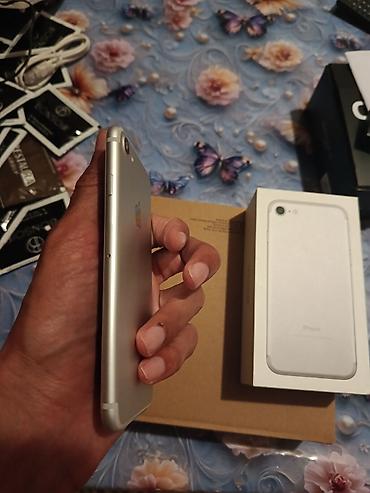 Apple iPhone: IPhone 7, 32 GB, Gümüşü, Barmaq izi — 3