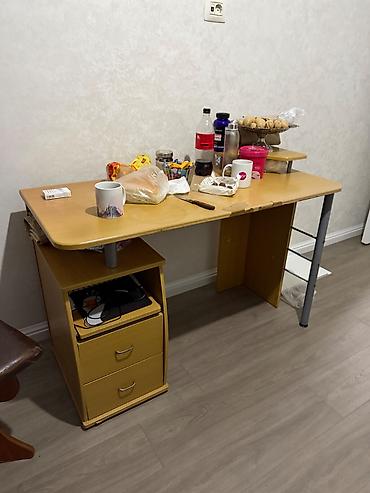 qedimi kravat: Mebel dəsti – komod, tumba və iş masası - Material: ağac görünümlü — 3