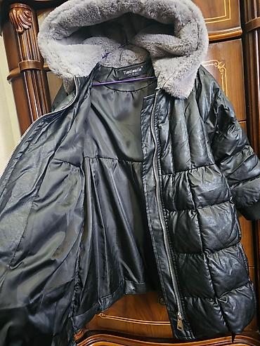 Верхняя одежда: Продаю верхнюю одежду на девочку 5-6,5 лет. Вся одежда в идеальном — 3