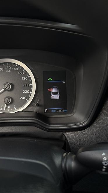 100: Toyota Corolla: 2020 г., 1.8 л, Вариатор, Гибрид, Седан — 10