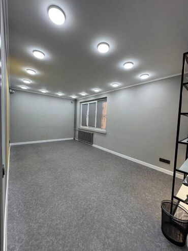 квартиры посуточно 3 комнаты: 4 комнаты, 74 м², 104 серия, 1 этаж, Косметический ремонт
