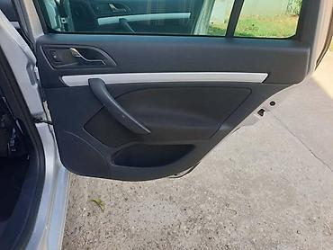 traktor 533 cena: TAPACIR VRATA ZA ŠKODA OCTAVIA | U ponudi sve vrste polovnih — 2