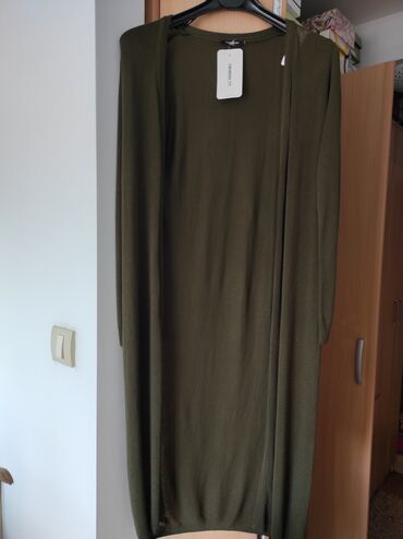 Džemperi, kardigani: Letnji kardigan, maslinasto zeleni. Velicina S, ali ga moze nositi — 7
