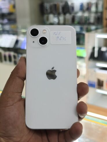 телефон поко м6: IPhone 13, Колдонулган, 128 ГБ, Ак, Каптама, Коргоочу айнек, Бөлүп төлөө менен, 93 %