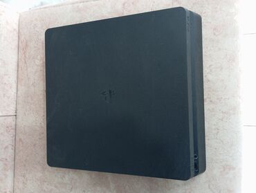 notebook çantaları bakı: Ps4 slim 500gb yaddas icine maraqli oyunlar var, 2 orginla pult, htc
