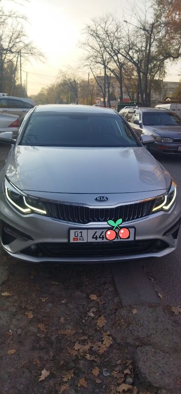 продаю в связи переездом: Kia K5: 2019 г., 2 л, Автомат, Газ, Седан