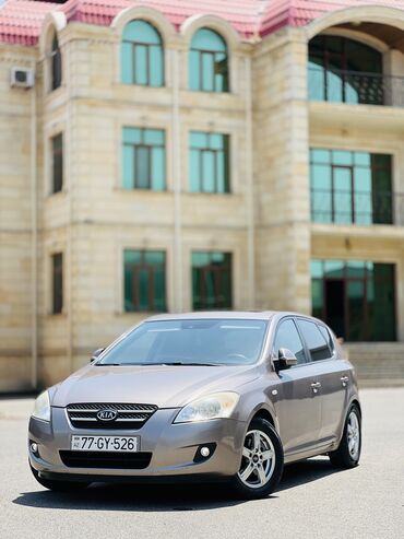 фольксваген поло 1: Kia Ceed: 1.6 л | 2007 г. Хэтчбэк