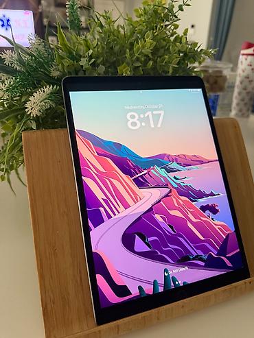 ipad 8th: İşlənmiş Apple iPad Air 3, 11", 64 GB, Pulsuz çatdırılma — 1