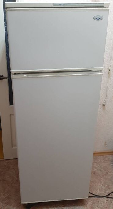 холодильник бу продаю: Холодильник Минск, Б/у, Двухкамерный, 60 * 165 * 60