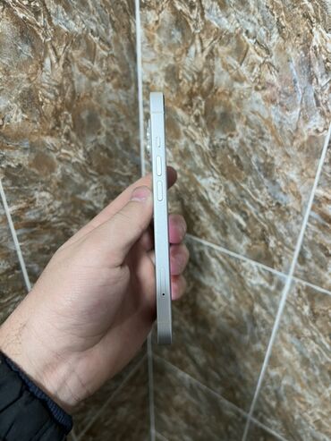 Apple iPhone: IPhone 13, Б/у, 128 ГБ, Старлайт, 78 % — 5