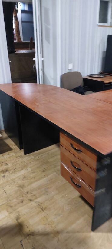 Digər ev dekoru: Möhkəm səliqəli ofis üçün mebellər — 3