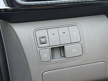 Hyundai: Hyundai Staria: 2025 г., 2.2 л, Автомат, Дизель, Минивэн — 10