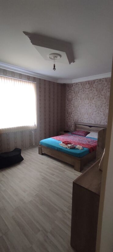 Həyət evləri və villaların satışı: Xəzər rayonu Buzovna qəsəbəsində ümumi sahəsi 9 sot kupçalı 3 otaqlı — 4