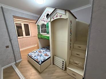 xırdalan mebel: Oğlan və qız üçün, İşlənmiş, Çarpayı, Matras ilə, Siyirməli — 2