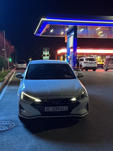 автомат машина арзан: Hyundai Avante: 2019 г., 1.6 л, Вариатор, Бензин