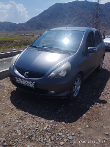рассрочка авто бишкек без первоначального взноса: Honda Fit: 2005 г., 1.4 л, Автоматтык, Бензин, Седан
