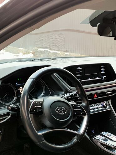 Hyundai: Hyundai Sonata: 2021 г., 2 л, Автомат, Газ, Седан at lalafo.kg — 12 Hyundai: Hyundai Sonata: 2021 г., 2 л, Автомат, Газ, Седан — 12