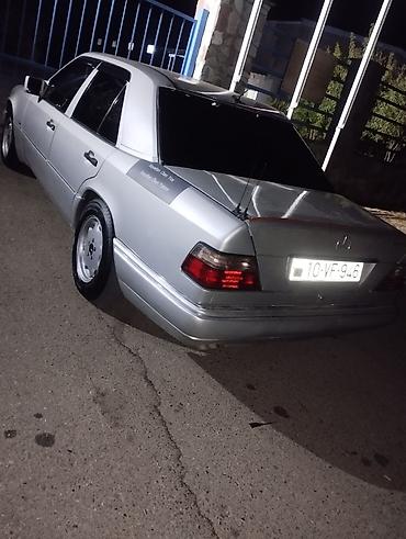 telefon tutacagi masin: Mercedes-Benz E 220: 2.2 l | Sedan — 2