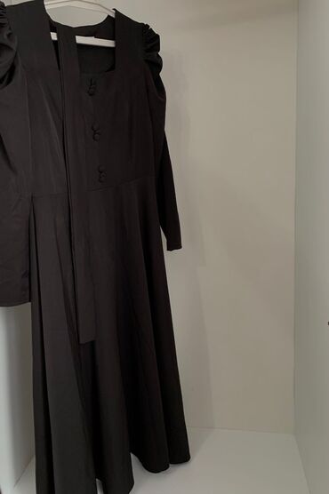 Платья: Вечернее платье, Длинная модель, С рукавами, L (EU 40)