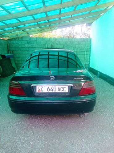 куплю машину в рассрочку: Honda Accord: 1999 г., 1.8 л, Механика, Бензин