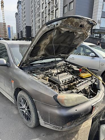 Nissan Primera: 2000 г., 2 л, Механика, Бензин, Седан