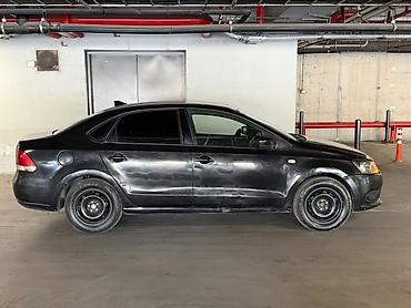 Volkswagen: Volkswagen Polo sedan – qara rəng Texniki xüsusiyyətlər və təchizat — 2