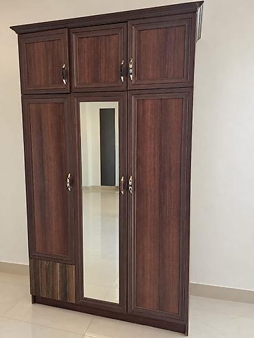*Dolab satılır* Qiymet 140 azn *Çatdırılma pulsuzdur* En 1.20 sm Hünd