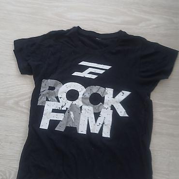 exit denim: Crna majica kratkih rukava sa velikim belim/ sivim printom „ROCK FAM“ — 1