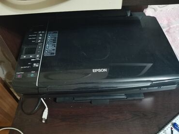 Printer Epson TX-219 Rəngli çap edə bilir. Skan və kserokopiya edə
