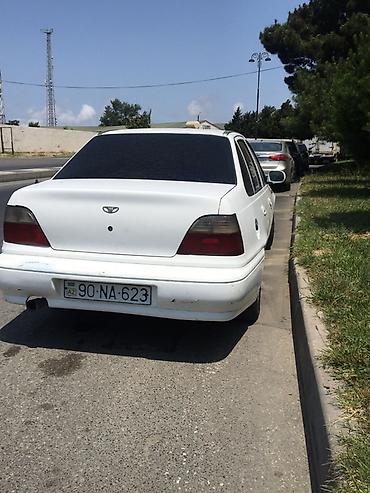 Daewoo: Daewoo Nexia: 1.4 l | 1999 il Sedan — 4