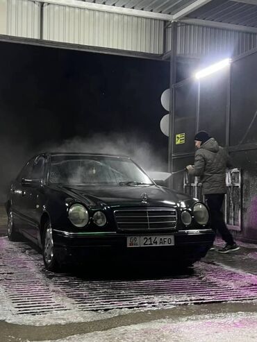 каробка аккорд: Mercedes-Benz : 1996 г., 2.3 л, Автомат, Бензин, Седан