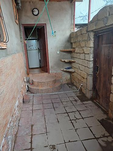 Həyət evi alıram: 75 kv. m, 2 otaqlı — 2