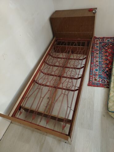 Yataq otağı dəstləri: İkinəfərlik çarpayı, Rusiya, İşlənmiş