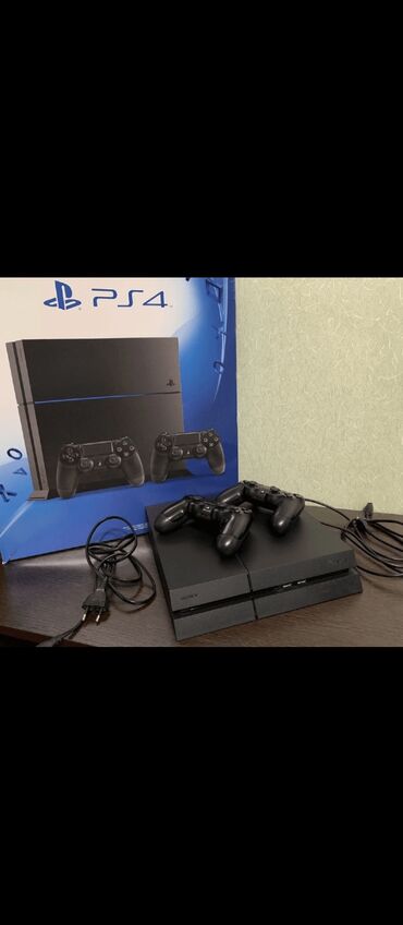 PS4 (Sony PlayStation 4): Продам Sony PS 4 . Состояние идеальное . Почти не пользовались,, в