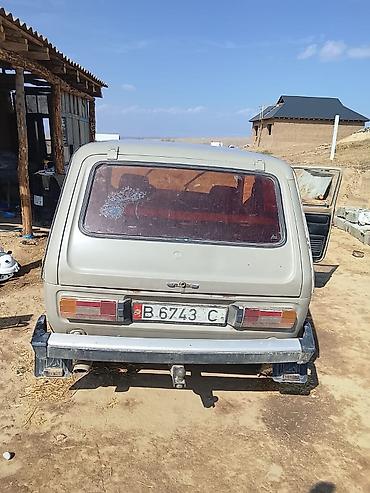 ВАЗ (ЛАДА): ВАЗ (ЛАДА) 2121 (4x4): 1989 г., 1.6 л, Кол менен иштөөчү, Бензин, Жол тандабас — 4