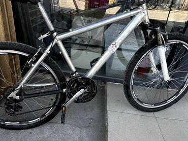 Горные велосипеды: Горный велосипед, Specialized, Рама M (156 - 178 см), Алюминий, Б/у