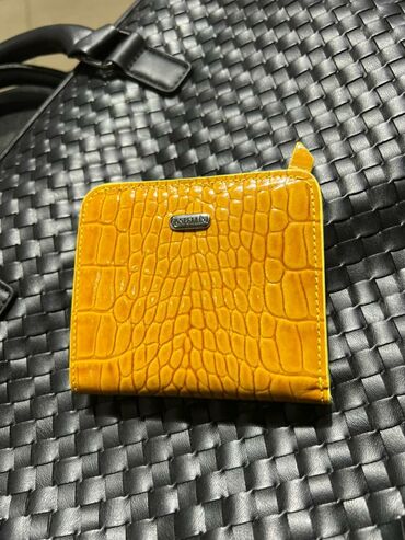 Классические сумки: Женские компактные кошельки — 5