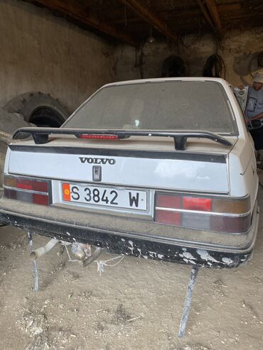 купить вольво тандем в европе: Volvo 360: 1985 г., 1.6 л, Механика, Бензин, Седан