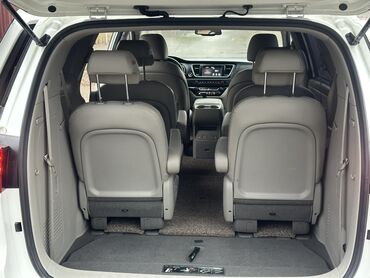 Kia: Kia Carnival: 2018 г., 2.2 л, Автомат, Дизель, Минивэн at lalafo.kg — 18 Kia: Kia Carnival: 2018 г., 2.2 л, Автомат, Дизель, Минивэн — 18