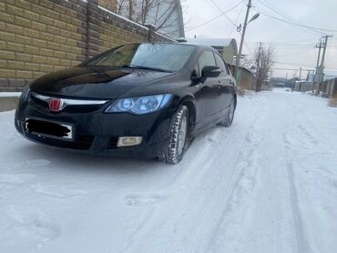 Honda: СДАЮ В АРЕНДУ ХОНДА ЦИВИК ЗАЛОГ 20000 сом ОПЛАТА В ДЕНЬ 1300