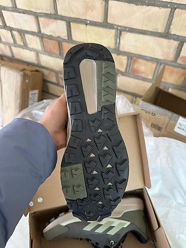 Кроссовки и спортивная обувь: Мужские кроссовки, 44, Adidas, Новый, Бесплатная доставка — 8