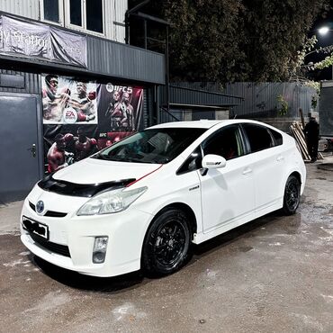 чехол на приус: Toyota Prius: 2013 г., 1.8 л, Гибрид, Хетчбек