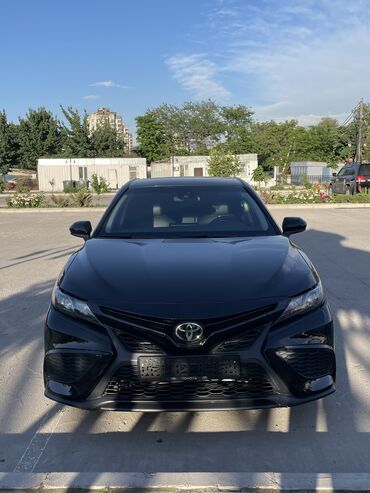 Toyota: Toyota Camry: 2021 г., 2.5 л, Автомат, Бензин, Седан