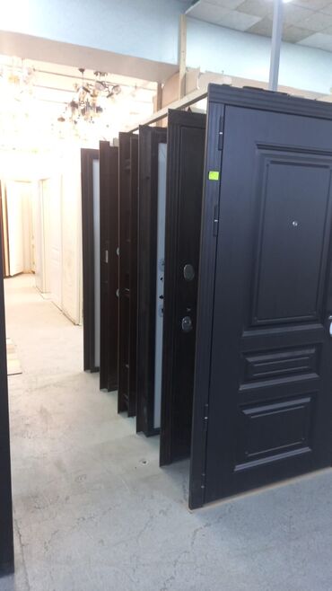 Giriş qapıları: Yeni Giriş qapısı Zamok və çərçivə ilə, Zəmanətli, Pulsuz quraşdırma, Pulsuz çatdırılma, Ünvandan götürmə, Rayonlara çatdırılma — 4