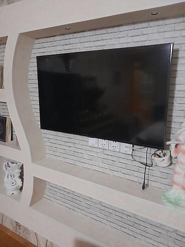 Televizorlar: Hec bir purablemi yoxdu yaxşi veziyetdedi yutubu var qiymeti 500 — 1