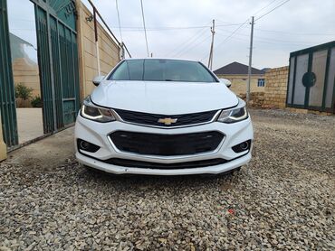 Chevrolet: Chevrolet Cruze: 1.4 l | 2017 il 198000 km Sedan