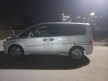 домкрат на степ: Honda Stepwgn: 2006 г., 2 л, Бензин, Минивэн