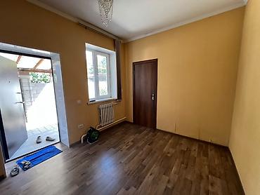 Продажа коттеджей и домов: 4 комнаты, 124 м², 6 соток, Бишкек, Кок-Жар ж/м Риэлтор at lalafo.kg — 14 Продажа коттеджей и домов: 4 комнаты, 124 м², 6 соток, Бишкек, Кок-Жар ж/м Риэлтор — 14