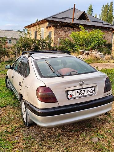 задняя фара приус: Toyota Avensis: 2001 г., Механика, Бензин, Лифтбек — 5