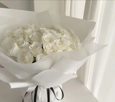 Buket güllər: Salam Gullerimiz sadece 10 azn .!🌷